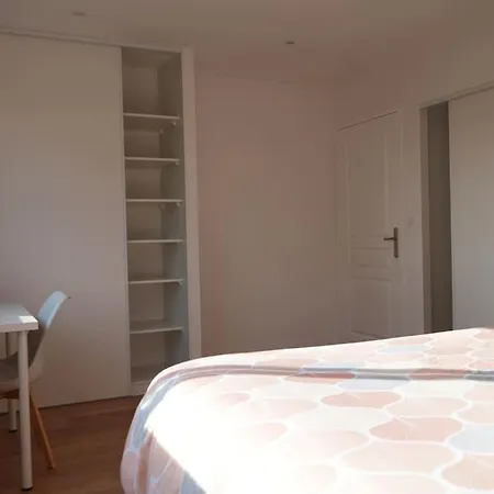 Apartment Parentale A 1 Min Du Parc Des Expositions Bohars