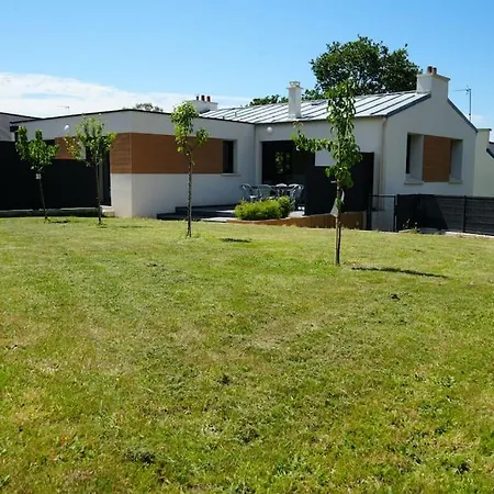 Apartment Parentale A 1 Min Du Parc Des Expositions Bohars